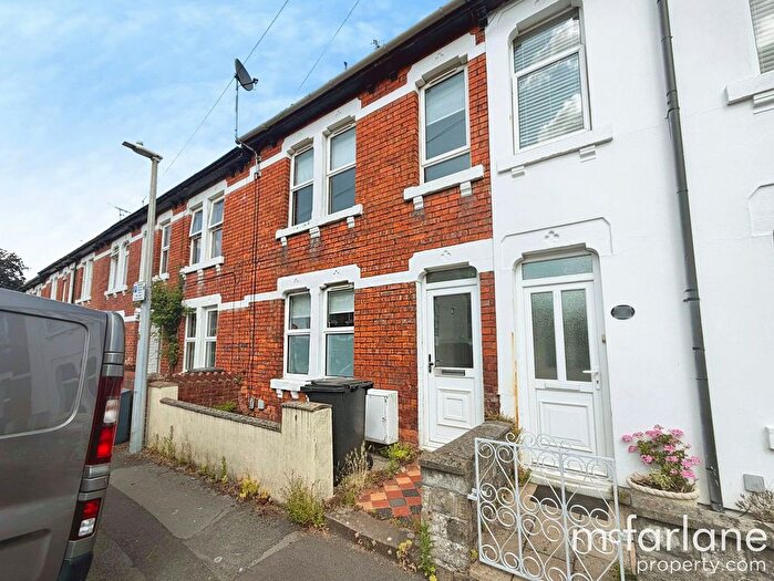 2 Bedroom Terraced House For Sale In Ripley Road, Swindon, SN1