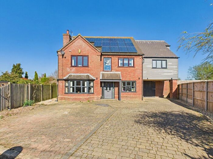 5 Bedroom Detached House For Sale In Popes Lane, Terrington St Clement, King's Lynn, PE34
