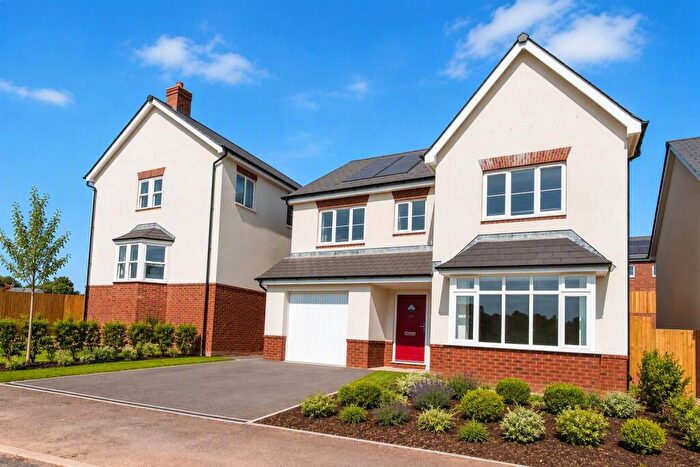 4 Bedroom Semi Detached House For Sale In Chudleigh Road, Alphington, Exeter, Devon, EX2