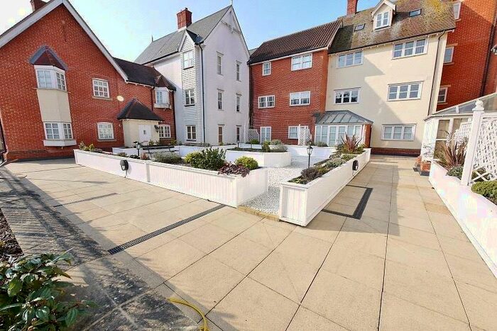 2 Bedroom Apartment To Rent In The Square, Hart Street, Brentwood, CM14