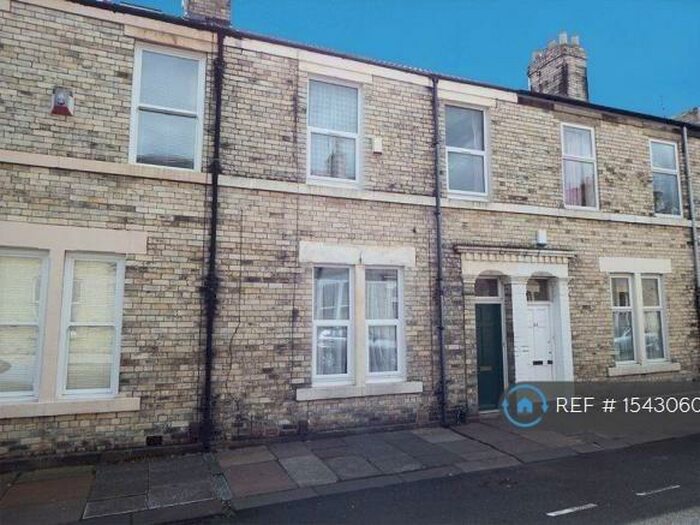 4 Bedroom Terraced House To Rent In Clayton Park Square, Newcastle Upon Tyne, NE2
