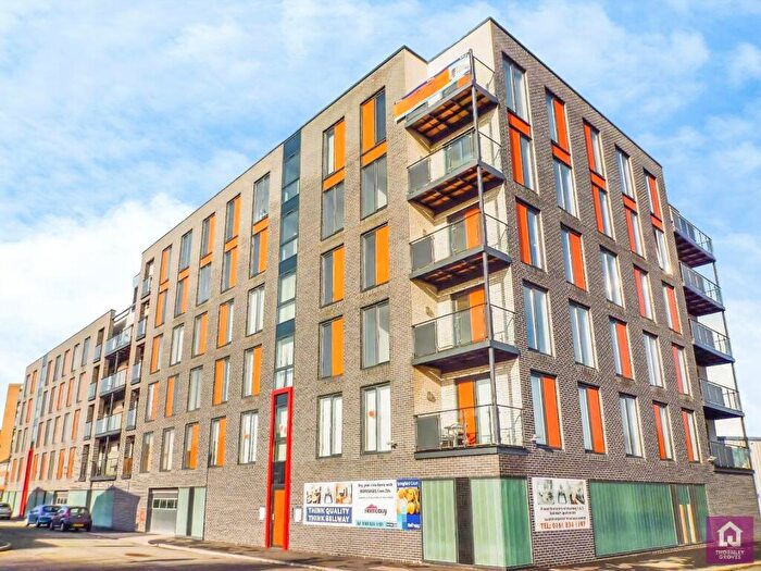 2 Bedroom Flat For Sale In Springfield Court, Salford, Manchester City Centre, M3