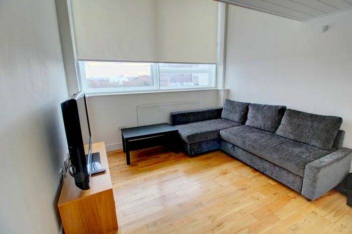 1 Bedroom Flat To Rent In Lee Street, City Centre, Leicester, LE1