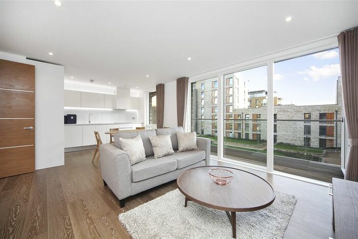 2 Bedroom Flat To Rent In Saundby Lane, London, SE3