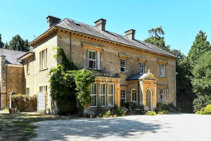 3 Bedroom Flat To Rent In Steeple Aston, Oxfordshire, OX25