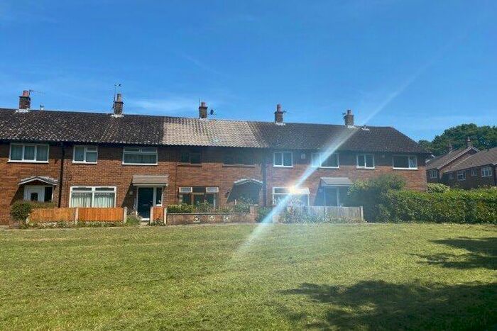 3 Bedroom Property To Rent In Queensway, Leyland, PR25