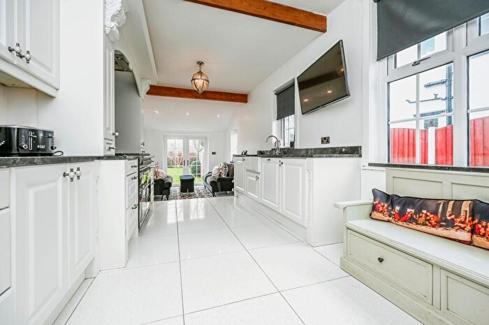 4 Bedroom Detached House For Sale In Osborne Road, Southport, PR8