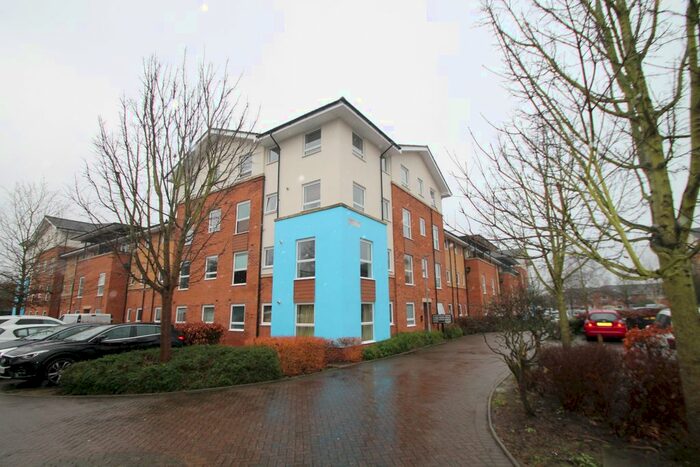 2 Bedroom Flat To Rent In Admiralty Close, West Drayton, UB7