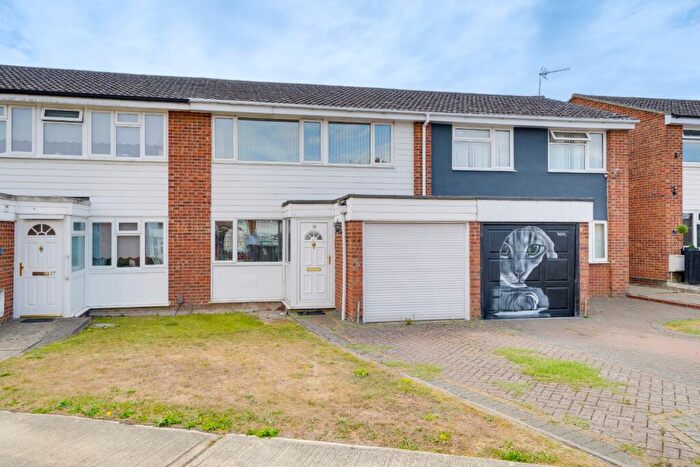 3 Bedroom Terraced House For Sale In Donne Close, Royston, Hertfordshire, SG8