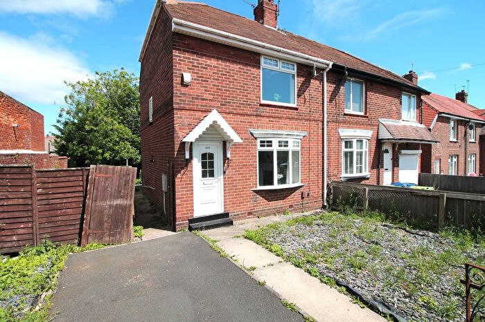 2 Bedroom Semi-Detached House To Rent In Hylton Road, Sunderland, Tyne Amp; Wear, SR4