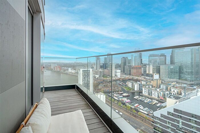 1 Bedroom Flat For Sale In Biscayne Avenue, Poplar, E14