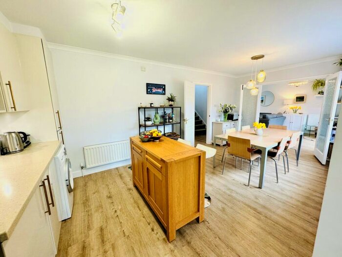 4 Bedroom Detached House For Sale In Pool Road, Hartley Wintney, RG27