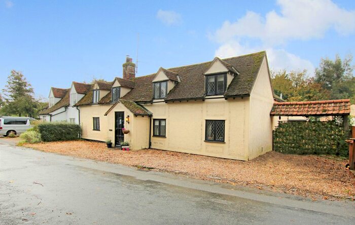 5 Bedroom Semi-Detached House For Sale In Burton End, Stansted CM24