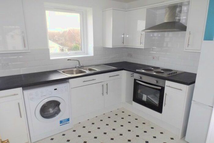 2 Bedroom Maisonette To Rent In Sandown, Whitley Bay NE25