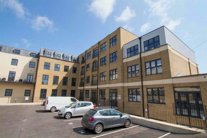 1 Bedroom Flat To Rent In Queensbridge Drive, Ramsgate, CT11