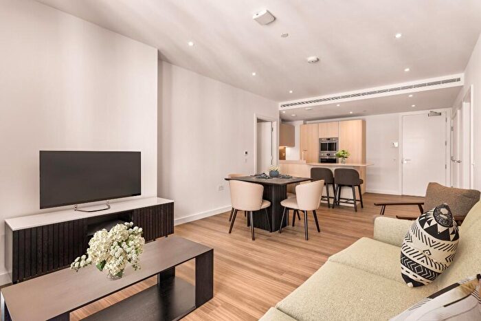 2 Bedroom Apartment To Rent In Nine Elms Lane, London, SW11