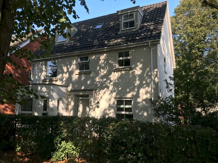 6 Bedroom Detached House To Rent In Earles Gardens, Norwich, NR4