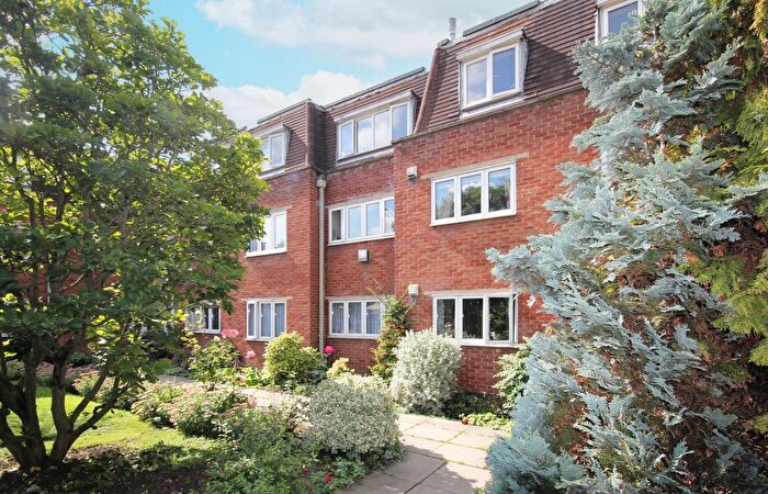 2 Bedroom Flat For Sale In London Road, Sawbridgeworth, CM21