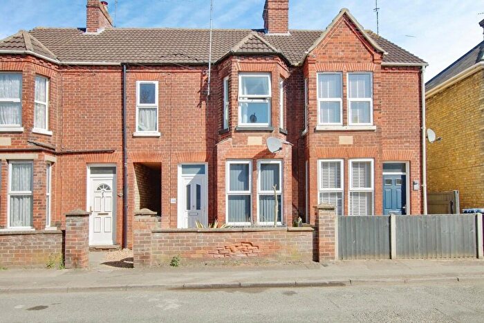 3 Bedroom Terraced House For Sale In St. Peters Road, March, PE15
