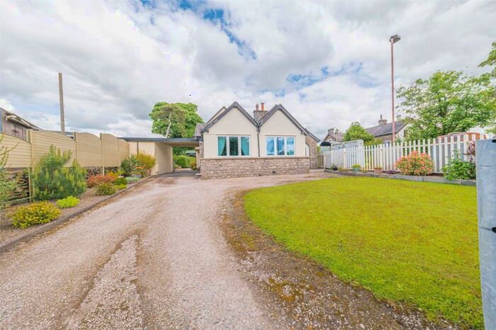 4 Bedroom Detached House For Sale In Hollins Lane, Burneside, Kendal, Cumbria, LA9