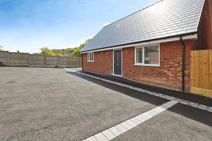 4 Bedroom Detached House To Rent In Folkestone Road, Dover, CT17