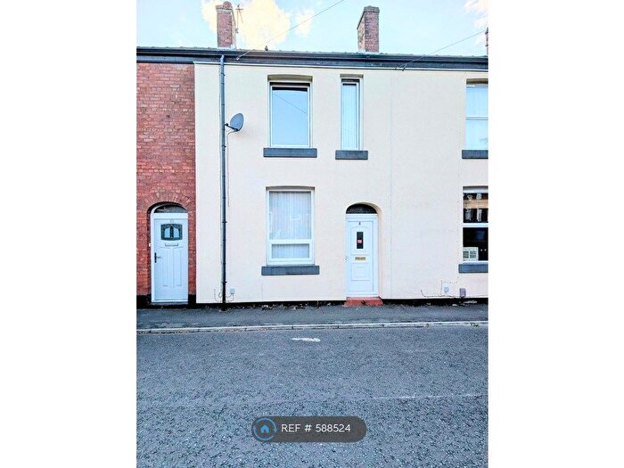 3 Bedroom Terraced House To Rent In Osborne St, Heywood, OL10