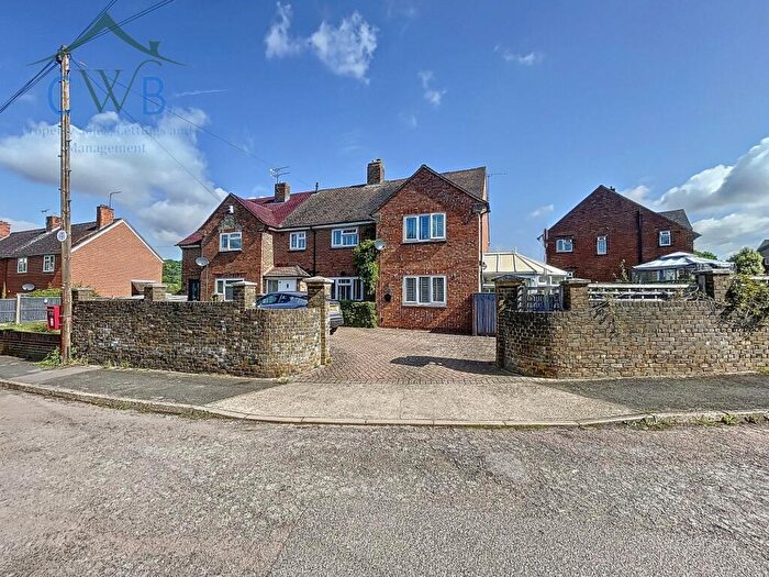 5 Bedroom Semi-Detached House For Sale In Meadow Crescent, Upper Halling, ME2
