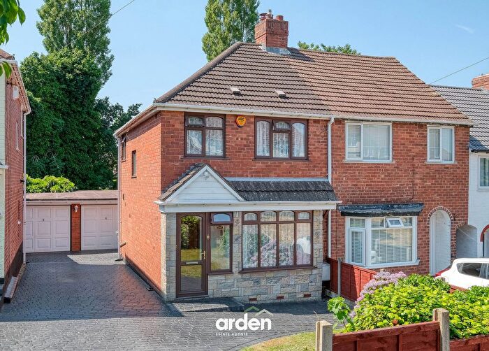 3 Bedroom Semi-Detached House For Sale In Coombes Lane, Birmingham, B31