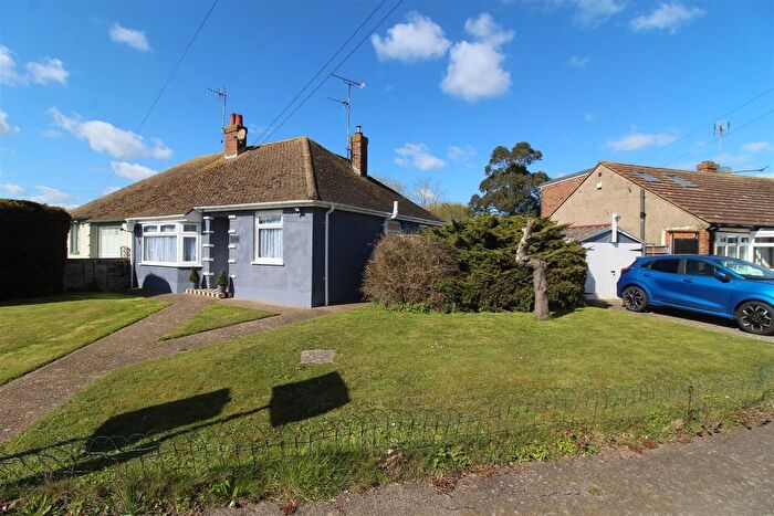 3 Bedroom Property For Sale In Poplar Drive, Herne Bay, CT6