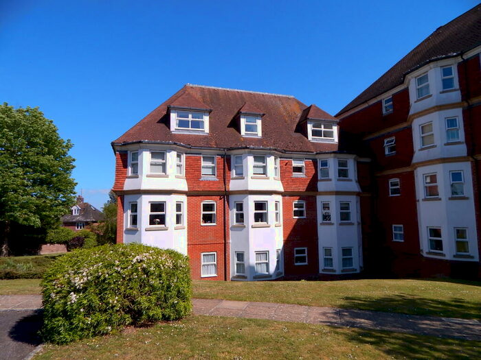 2 Bedroom Flat To Rent In St Annes Road, BN21