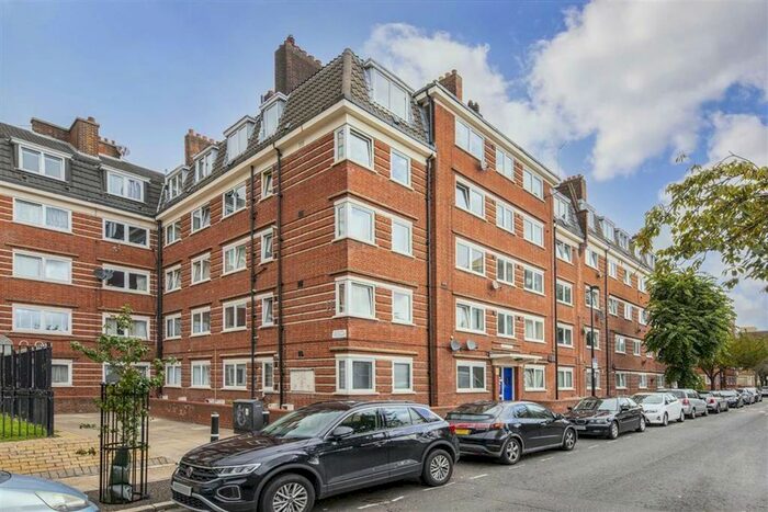 2 Bedroom Flat To Rent In Digby Street, London, E2