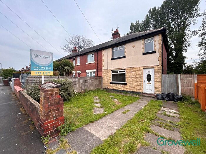 3 Bedroom Semi-Detached House To Rent In Barlow Road, Dukinfield, SK16