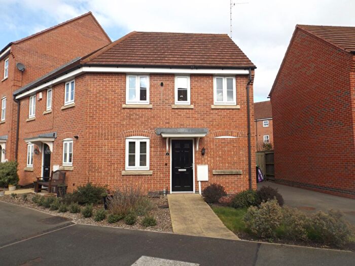 2 Bedroom Property To Rent In Coupe Gardens, Nottingham, NG15