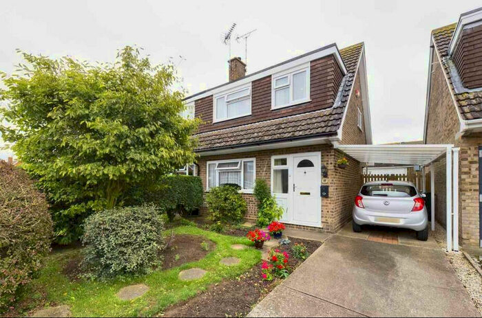 3 Bedroom Semi-Detached House To Rent In The Maples, Broadstairs, Kent, CT10