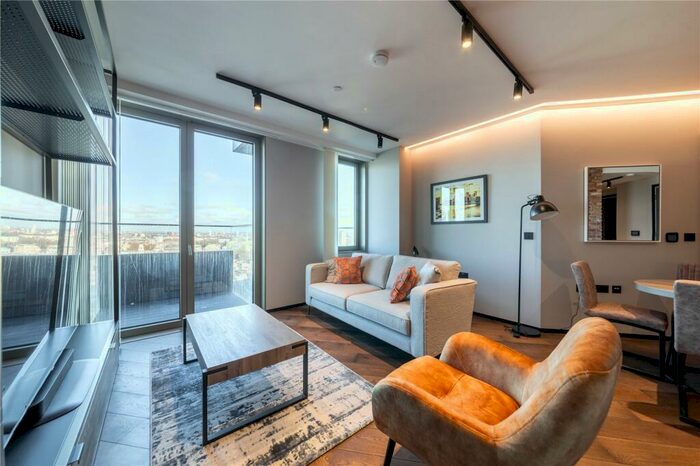 2 Bedroom Apartment To Rent In Hewett Street, London, EC2A