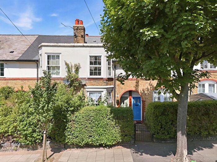 2 Bedroom Terraced House For Sale In Blakenham Road, London, SW17