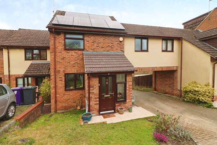 2 Bedroom Terraced House For Sale In Mayflower Close, Hitchin, SG4