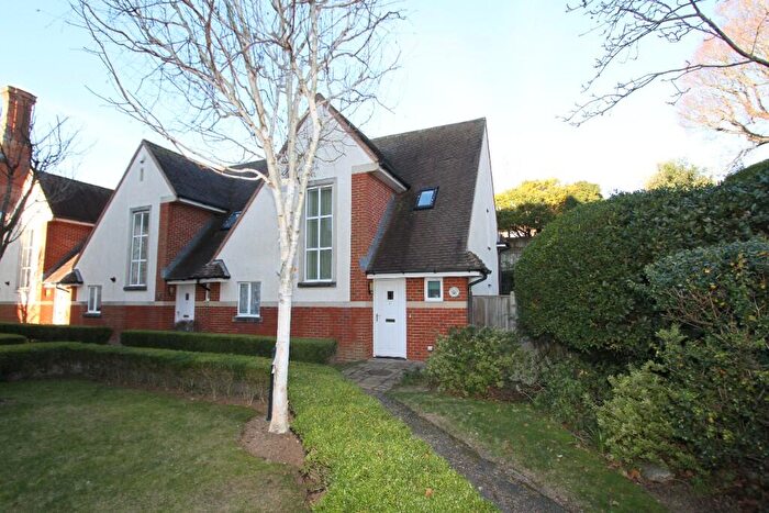 2 Bedroom End Of Terrace House For Sale In Staveley Road, Eastbourne, BN20