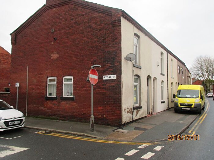 1 Bedroom Flat To Rent In Twist Lane, Leigh, Greater Manchester, WN7