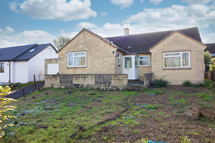 4 Bedroom Detached Bungalow For Sale In Lypiatt Road, Corsham, SN13