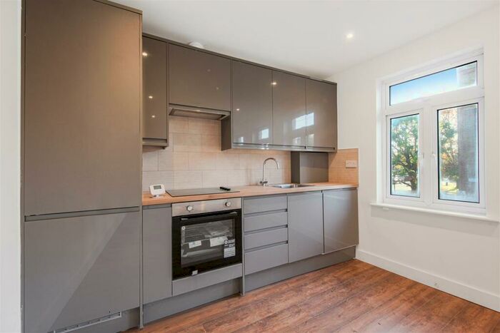 2 Bedroom Maisonette To Rent In Fortune Gate Road, Harlesden, NW10