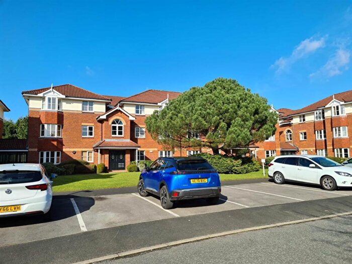 2 Bedroom Apartment To Rent In Summerfield Village Court, Wilmslow, SK9