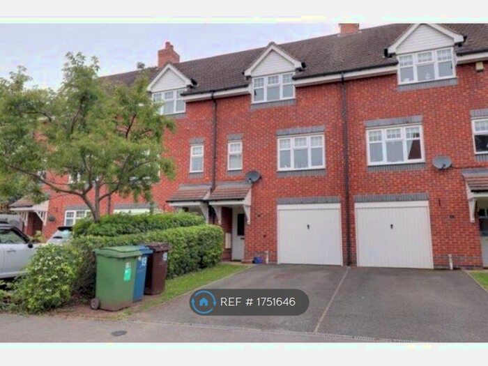3 Bedroom Terraced House To Rent In Bluebell Hollow, Stafford, ST17