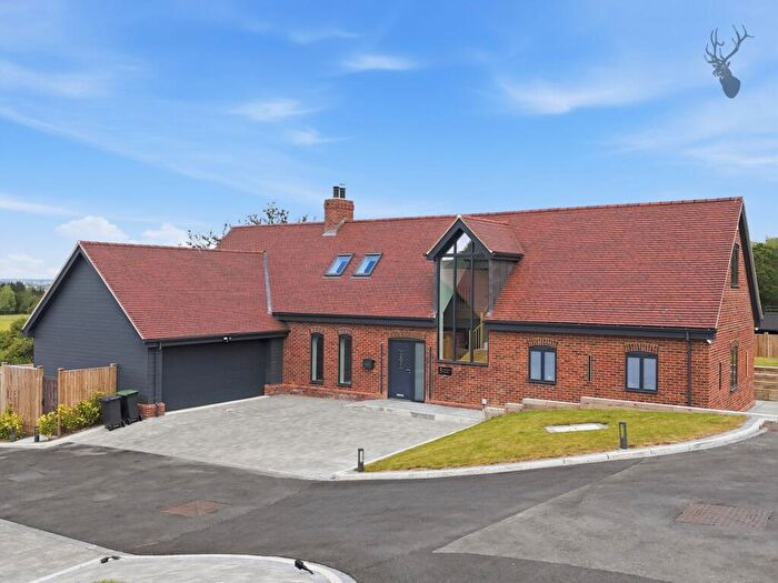 4 Bedroom Detached House To Rent In Mott Street, Loughton, IG10