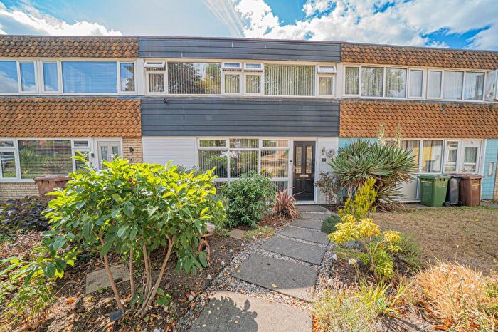 3 Bedroom Terraced House For Sale In Foredrove Lane, Solihull, B92