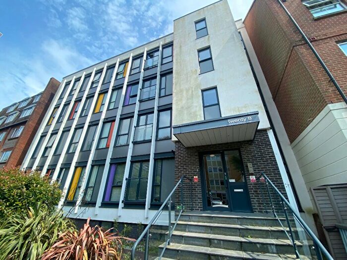 1 Bedroom Flat To Rent In St. Leonards Road, Eastbourne, East Sussex, BN21