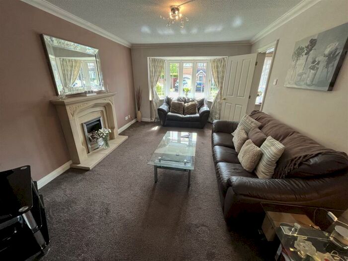 4 Bedroom Detached House For Sale In Sandhurst Drive, Wilmslow, SK9