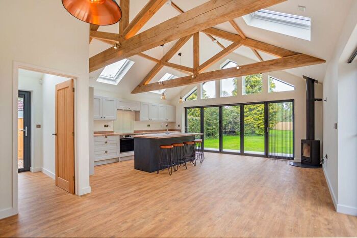 4 Bedroom Detached Bungalow For Sale In Briants Piece, Hermitage, Thatcham, RG18