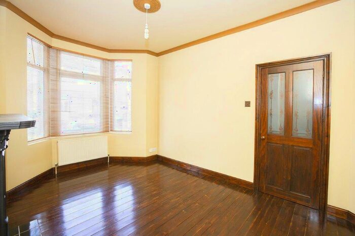 4 Bedroom House To Rent In Hubert Road, Eastham, E6