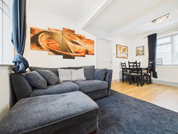 3 Bedroom Semi Detached House To Rent In Bolton Crescent, South Ham, Basingstoke, RG22